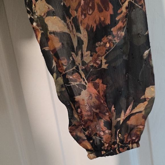 Haver & Blair Ruffle Neck Floral Butterfly Blouse - Picture 15 of 16